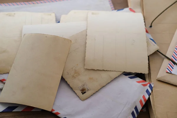 Fotografias Antigas Envelopes Cartas Documentos Arquivo Casa Girar Conceito Árvore — Fotografia de Stock