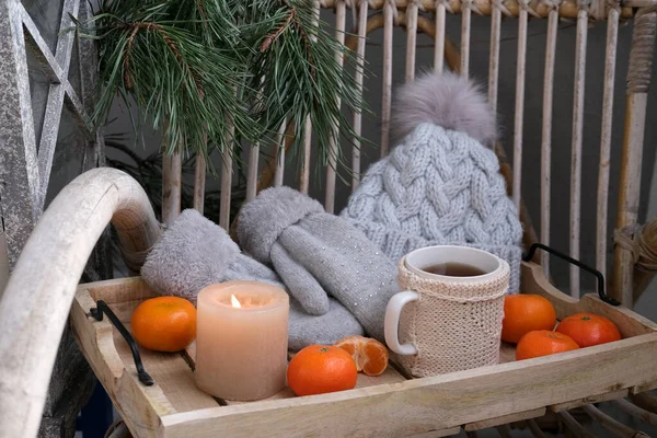 Cozy Woolen Things Hat Mittens Mug Hot Tea Tray Delicious — Stock Photo, Image