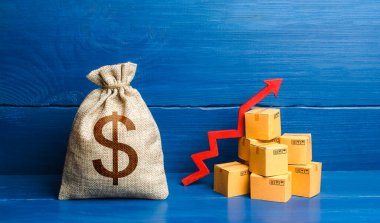 Bir dolarlık para çantası, kutular ve yukarı ok. Gelir artışı, ivme ve büyüyen ekonomi. İyi bir tüketici hassasiyeti ve mal talebi. Yüksek satışlar. Üretim artıyor. Artan ulaşım fiyatları