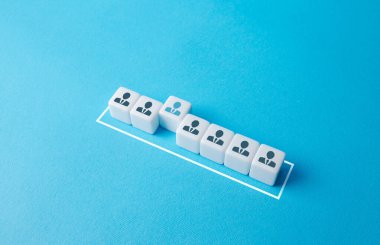 Ekipten biri gruptan ayrılıyor. Umut verici bir yetenek. Kariyerini büyütmeye devam et. Yeni bir deneyim arıyorum. Profesyonel büyüme. Harika bir işçiydi. Liderlik becerileri. İnsan kaynakları.