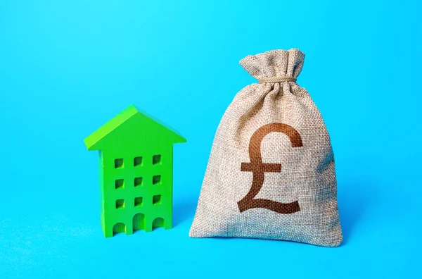 British Pound Sterling Money Bag Green Investments Sustainable Housing Investment — ストック写真