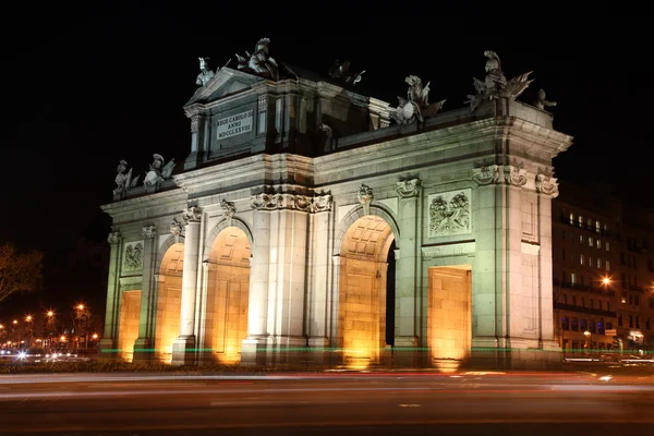 Alcala Gate - Мадрид Испания — стоковое фото