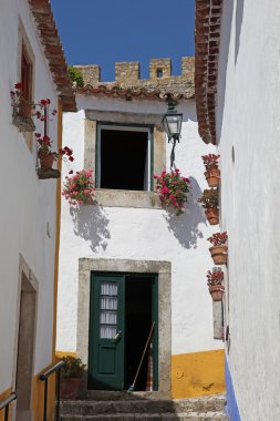 Obidos sokak sahnesi