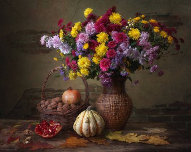 Bir buket Kasımpatı sonbahar natürmort