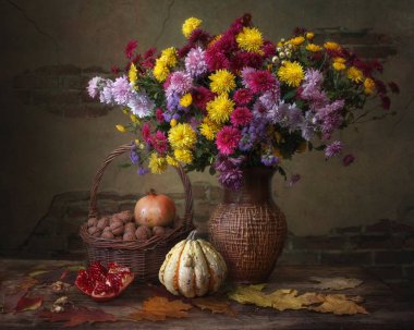 Bir buket Kasımpatı sonbahar natürmort