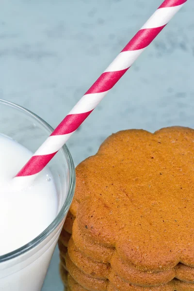 Rustik shabby chic arka plan üzerinde Noel kurabiyeleri — Stok fotoğraf