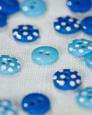 keten kumaş mavi düğmeleri