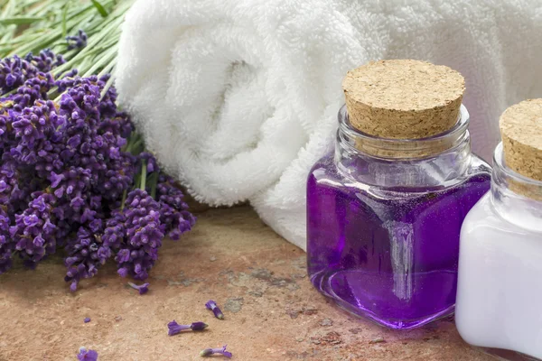 Prodotti benessere spa alla lavanda — Foto Stock