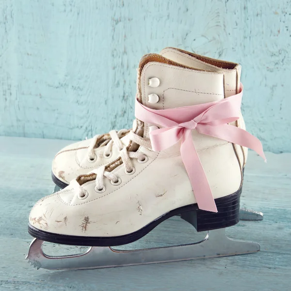 White women's ice skates — Stock Photo, Image