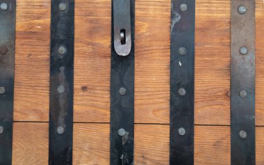 Kilit elementli metal dövülmüş kapı parçaları