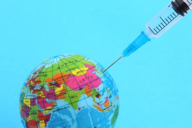 Yeryüzünün düzeni mavi bir sırt grubuna şırıngayla iğne batırdı.