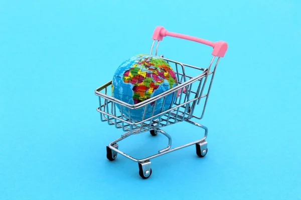 Layout Earth Miniature Shopping Cart — Stock Photo, Image