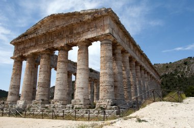 Segesta Yunan tapınağı