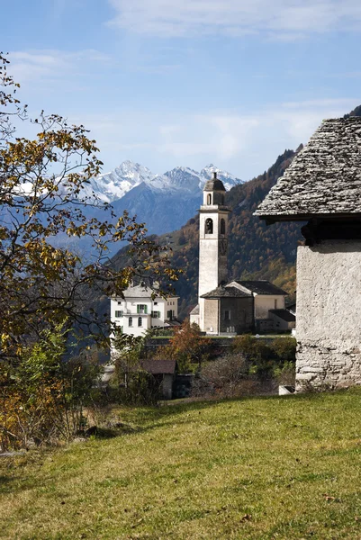 Soglio en la región de Bregaglia - Suiza — Foto de Stock