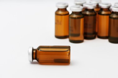 Tıp Şişeler
