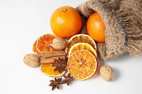 Naranjas y especias navideñas —  Fotos de Stock