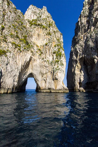 Faraglioni in Capri island - Italy — Stock Photo, Image