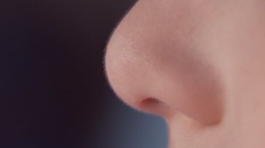 Bebek burnu kapat. Makro Video 4K
