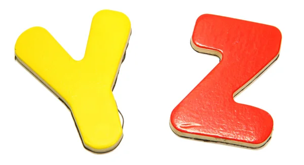 Красочные магнитные буквы Y Z — стоковое фото