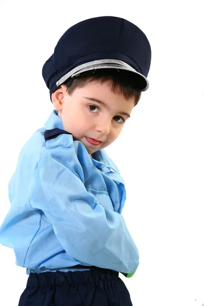 Junge im Cop-Kostüm — Stockfoto