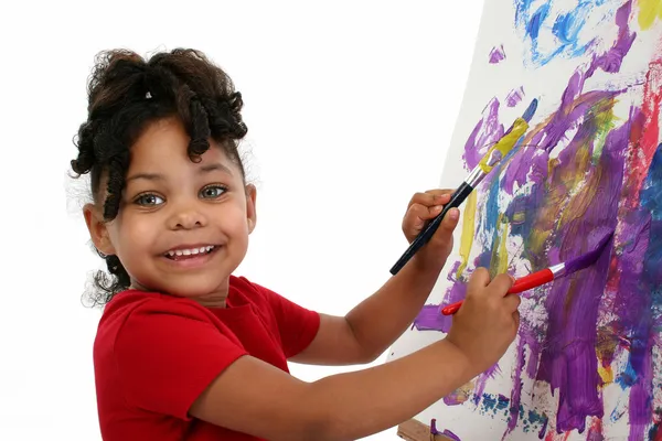 Hermosa niña pintando — Foto de Stock