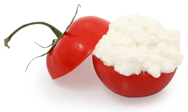 코 티 지 치즈는 토마토에 — 스톡 사진