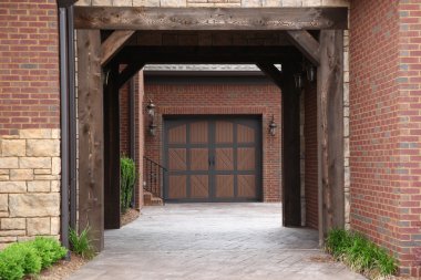 Tennesee Home Breezway to Garages clipart