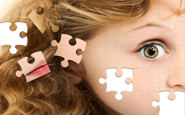 Puzzle ragazza faccia — Foto Stock