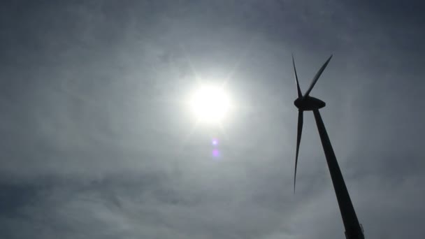 Turbina eólica — Vídeo de Stock