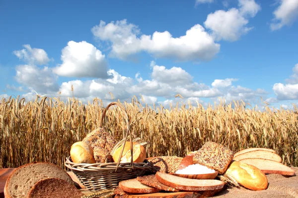 Pane e cereali — Foto Stock