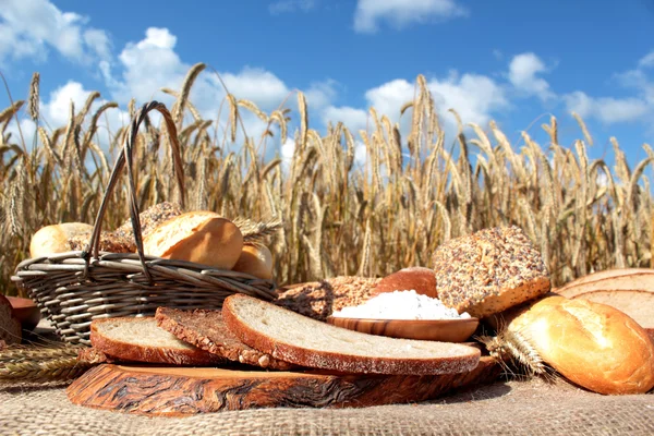 Pane e cereali — Foto Stock