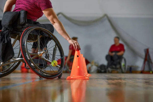 Competições do interior deficiente. Desporto para deficientes — Fotografia de Stock