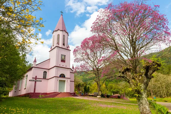 Церква Дзвіницею Нова Петрополіс Ріу Гранді Сул Бразилія — стокове фото