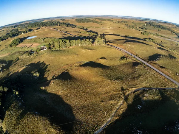 Sisli tarlaların havadan görünüşü, Cambara do Sul, Rio Grande do Sul, Brezilya