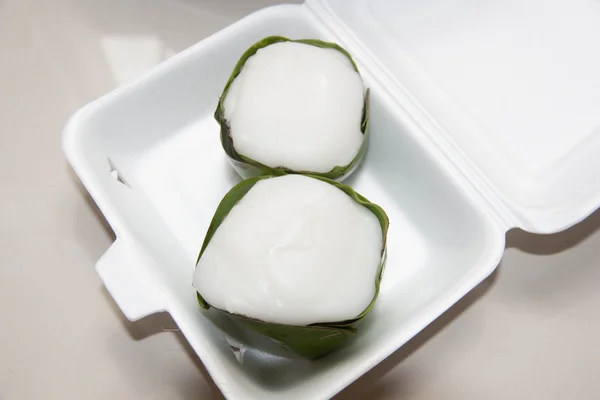 Pudim com cobertura de coco, carne doce tailandesa — Fotografia de Stock