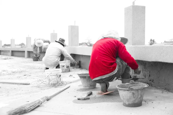 Fassadenbauer Gipser bei der Arbeit — Stockfoto