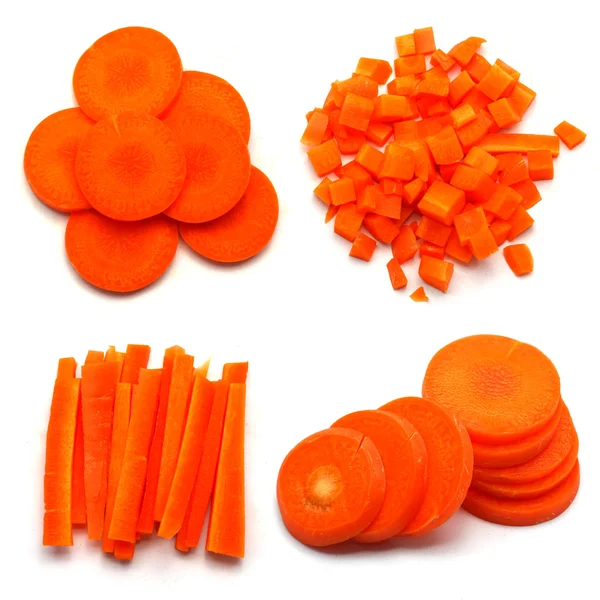 Zanahorias frescas en rodajas y cortadas en cubitos —  Fotos de Stock