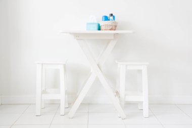 yemek masası ve sandalyesi