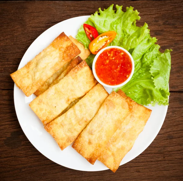 Fried wonton with sauce — Stock Photo, Image