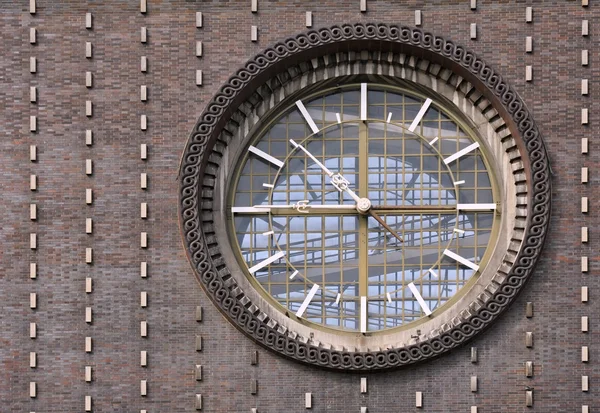 The clock on the church — Stockfoto