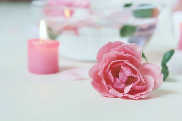 Pink Fresh Rose Water Flower Petals Burning Candle Light Background — Stock Photo, Image