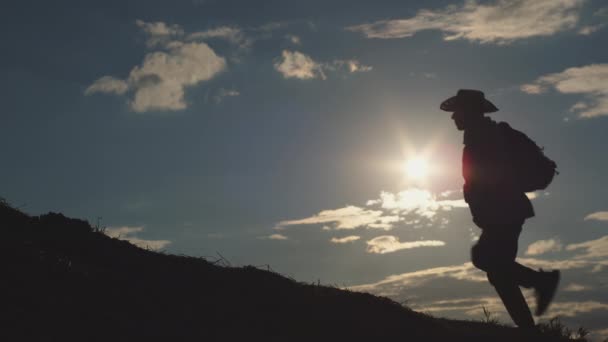 Male Traveler Hat Enjoys Hiking Wild Area Back Sunset Light — Stock video