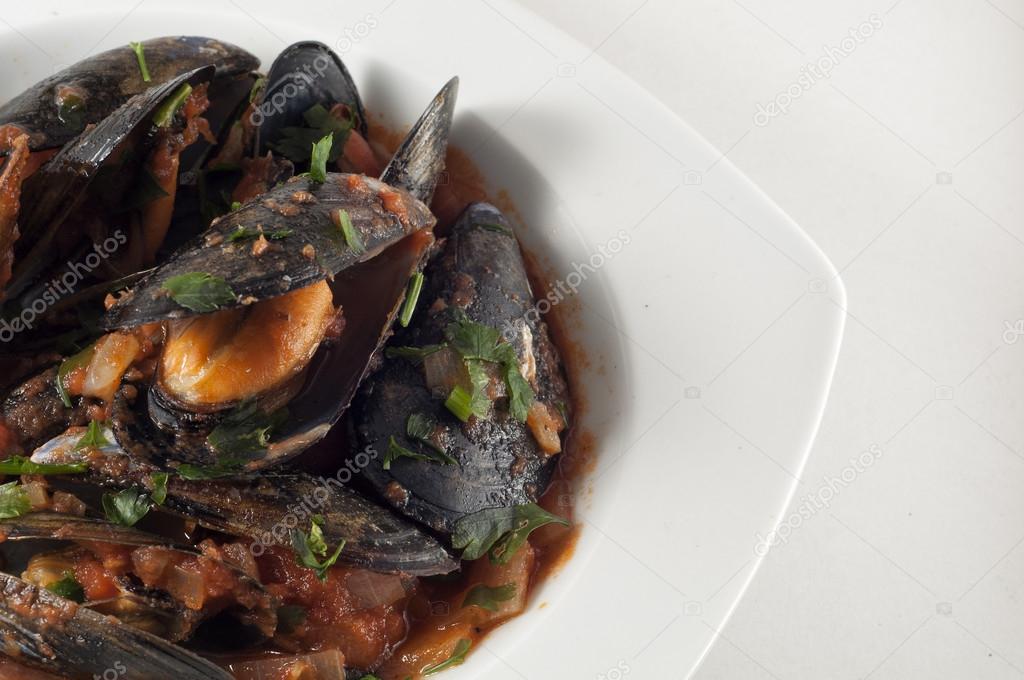 Mussels with seafood
