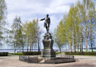 petrozavodsk büyük peter için bir anıt