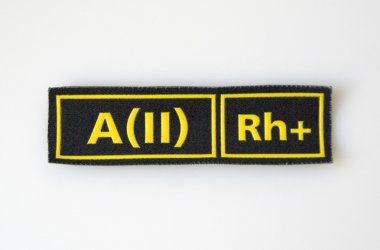 kan grubu ve rh faktörü ile rozet