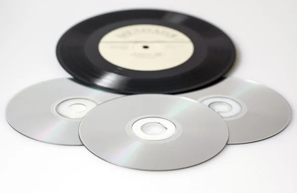 Vinilo retro y CD — Foto de Stock