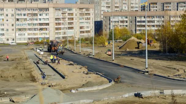 Yol Işçilerinin Yol Makinelerinin Asfalt Döşemelerinin Zamanlaması Petrozavodsk Şehri Rusya — Stok video