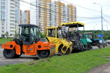 yol technics. Asfalt için donatım.