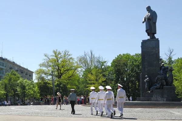 До пам'ятника Тараса Шевченка в Харкові — стокове фото