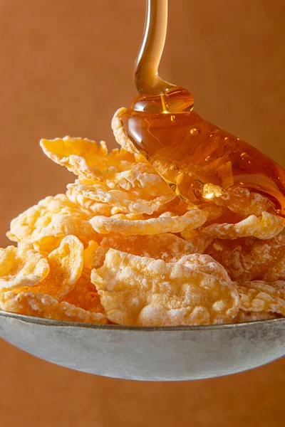 Corn Flakes Honey Macro Levitation Closeup Cereals Breakfast — ストック写真